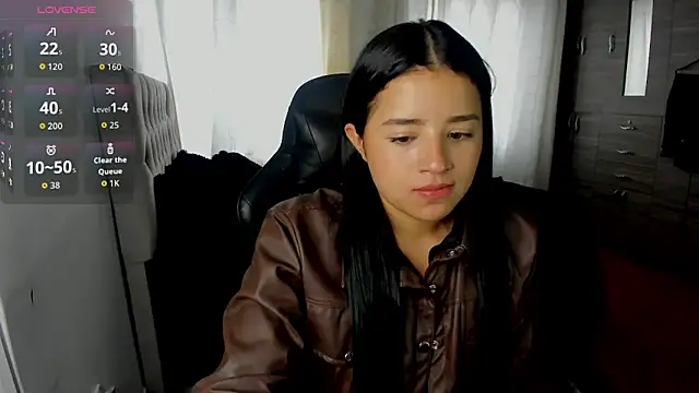 aliice walker  online show from 03/31/26, 07:05