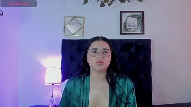 aliice walker  online show from 02/18/25, 04:36