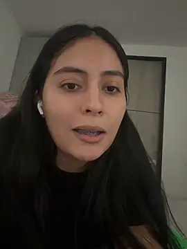 Sophie  Foxxx online show from 04/15/26, 09:48