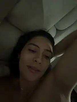 Sophie  Foxxx online show from 12/05/25, 10:47