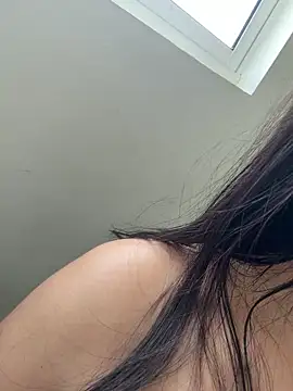 Snapshot of Sophie__Foxxx chatting on 05/18/26, 02:55 Sophie Foxxx online show from 05/18/26, 02:55