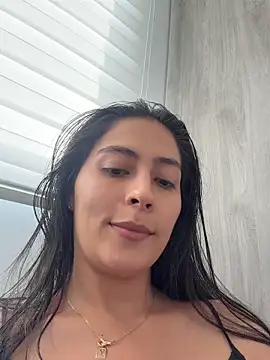 Snapshot of Sophie__Foxxx chatting on 05/14/26, 09:45 Sophie Foxxx online show from 05/14/26, 09:45