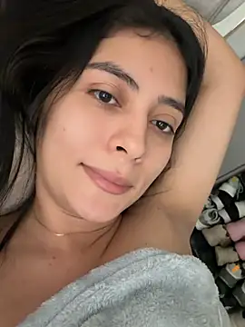 Snapshot of Sophie__Foxxx chatting on 04/19/26, 02:40 Sophie Foxxx online show from 04/19/26, 02:40