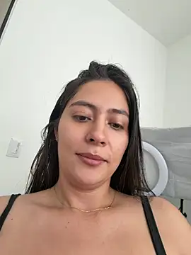 Snapshot of Sophie__Foxxx chatting on 05/17/26, 02:28 Sophie Foxxx online show from 05/17/26, 02:28