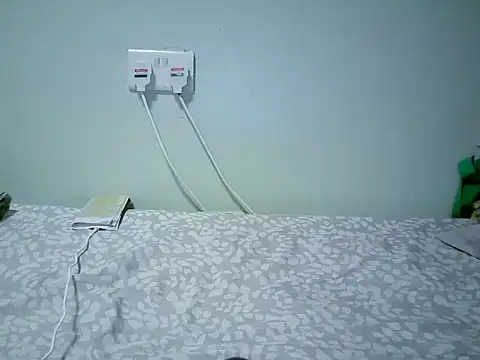 lupita 0 online show from 10/18/25, 09:00