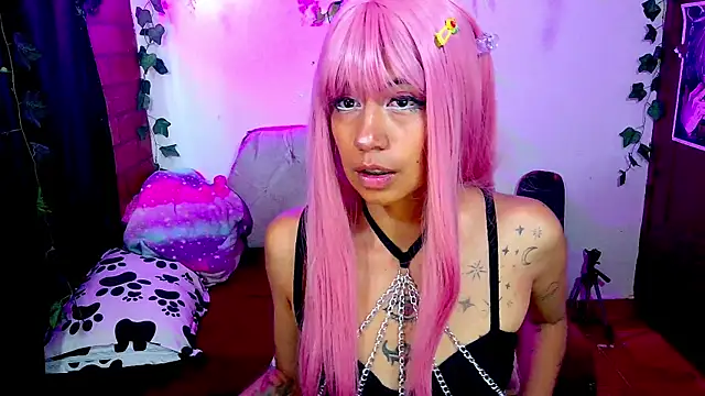 Roxanbunny1 online show from 12/04/25, 05:56