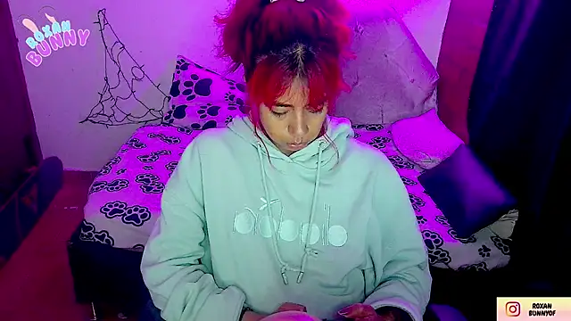 Roxanbunny1 online show from 10/29/25, 11:47