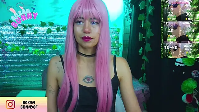Snapshot of Roxanbunny1 chatting on 02/18/26, 04:32 Roxanbunny1 online show from 02/18/26, 04:32