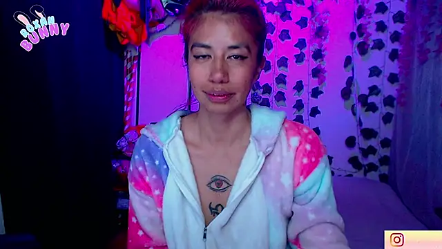 Snapshot of Roxanbunny1 chatting on 09/09/25, 06:45 Roxanbunny1 online show from 09/09/25, 06:45