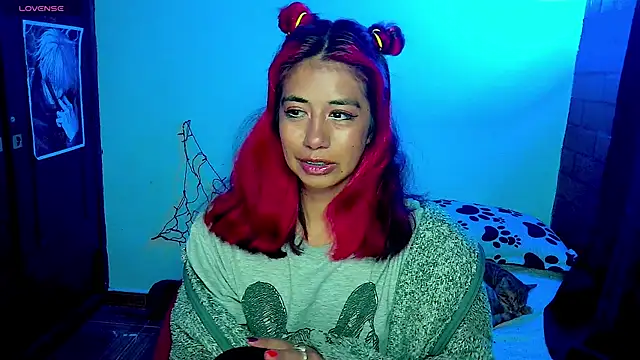 Roxanbunny1 online show from 10/22/25, 02:44