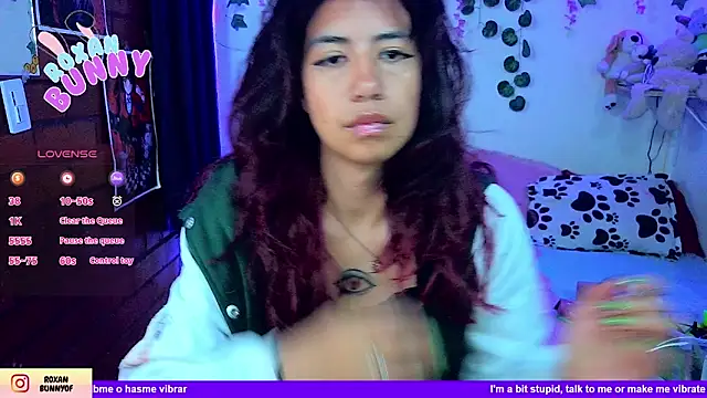 Roxanbunny1 online show from 05/19/26, 01:43