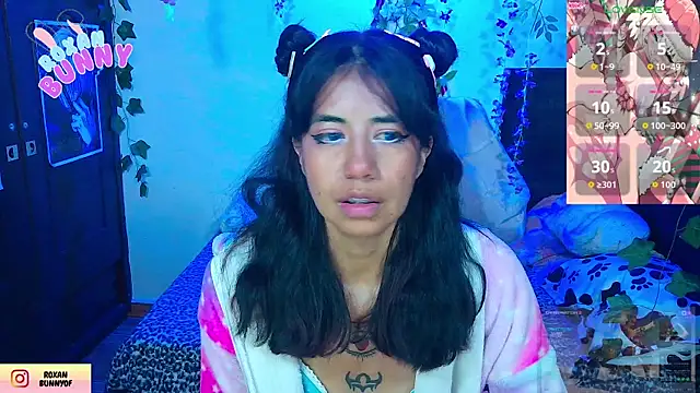 Roxanbunny1 online show from 12/16/25, 06:50