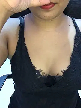 Rose Olivia online show from 03/08/26, 03:48