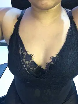 Rose Olivia online show from 03/26/26, 04:16