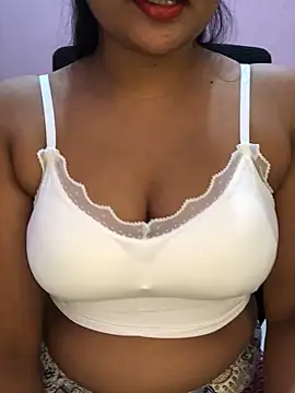 Rose Olivia online show from 11/29/25, 03:45