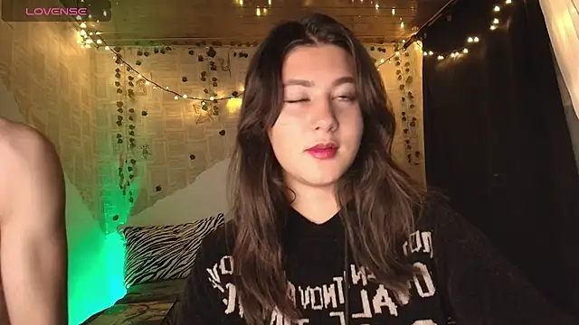 kisstarxxx online show from 10/18/25, 04:03