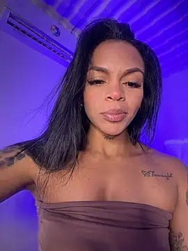 Charly  online show from 04/05/26, 02:51