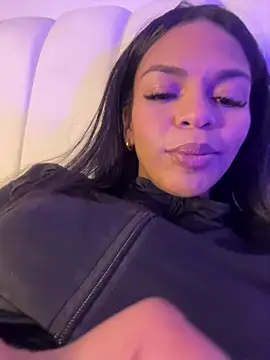 Charly  online show from 11/04/25, 03:21