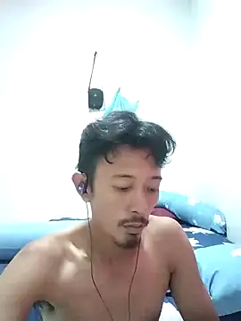 Dwirosebig online show from 11/21/25, 09:52