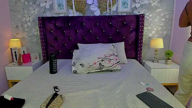 dalila salazar online show from 07/11/26, 03:18