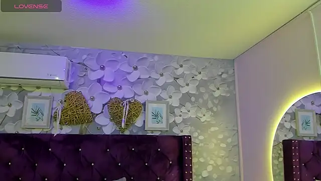 dalila salazar online show from 04/23/26, 02:51