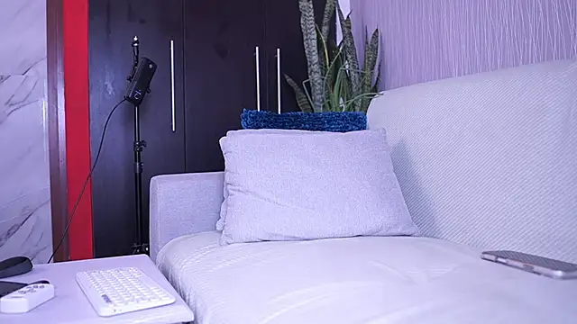 wild col  online show from 03/27/26, 07:48