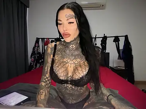 claudiacvc95 online show from 01/11/26, 04:41
