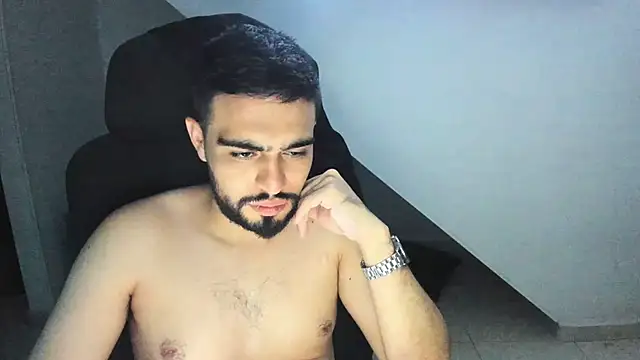 Lia-y-felipe online show from 05/25/26, 12:21