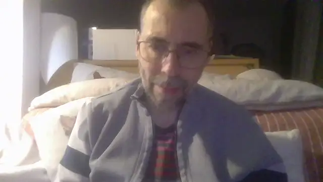 ptitcanard60600 online show from 12/04/25, 10:53