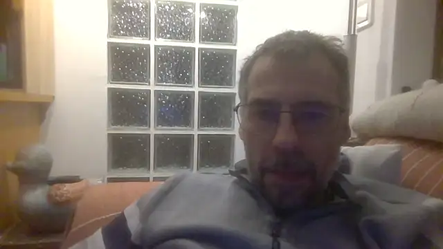 ptitcanard60600 online show from 02/01/25, 10:55