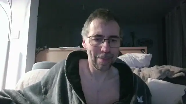 ptitcanard60600 online show from 02/15/26, 10:41