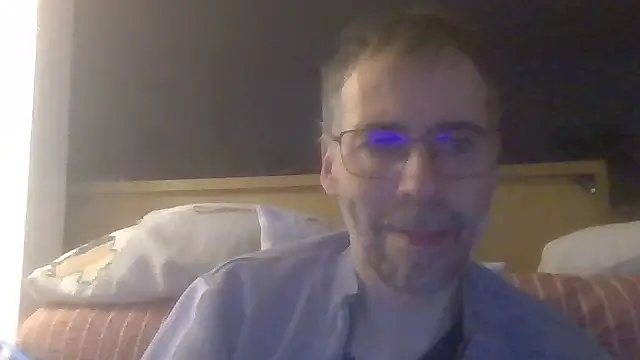 ptitcanard60600 online show from 11/08/25, 10:35