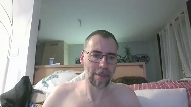 ptitcanard60600 online show from 05/01/26, 10:15