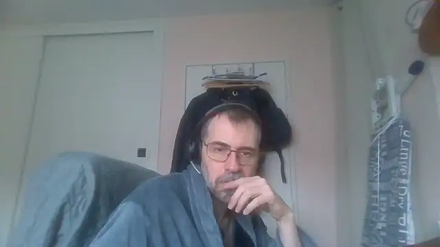 ptitcanard60600 online show from 03/13/25, 12:56