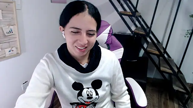 Snapshot of samantha_baby_ chatting on 01/13/26, 05:06 samantha baby online show from 01/13/26, 05:06