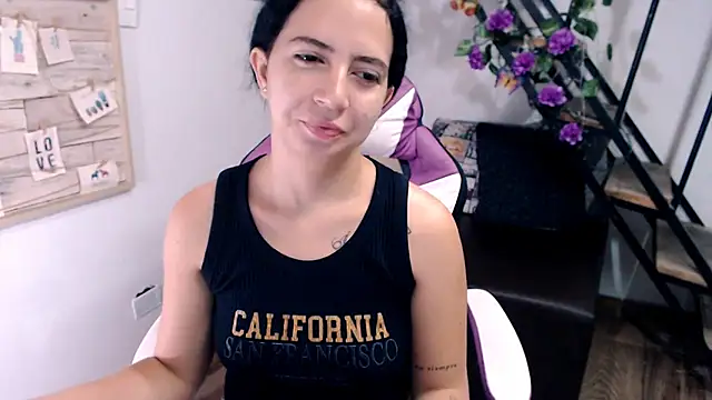 Snapshot of samantha_baby_ chatting on 03/23/26, 01:22 samantha baby online show from 03/23/26, 01:22