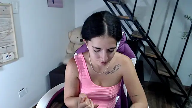 Snapshot of samantha_baby_ chatting on 11/13/25, 07:29 samantha baby online show from 11/13/25, 07:29