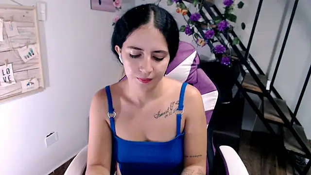 Snapshot of samantha_baby_ chatting on 02/18/26, 05:42 samantha baby online show from 02/18/26, 05:42