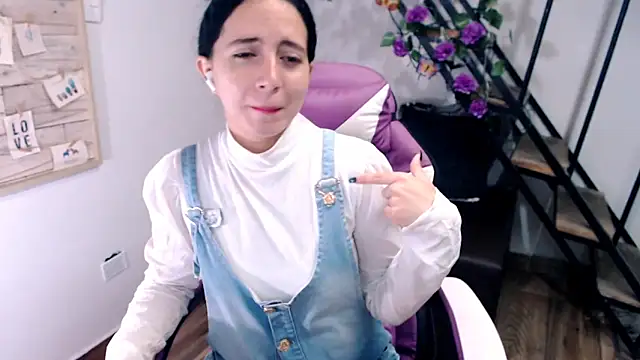 Snapshot of samantha_baby_ chatting on 03/01/26, 05:02 samantha baby online show from 03/01/26, 05:02