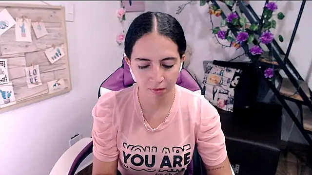 samantha baby  online show from 05/22/26, 06:06