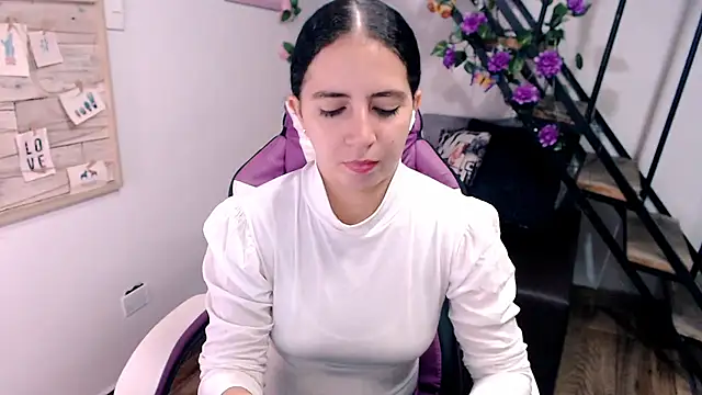 samantha baby  online show from 04/16/26, 05:14