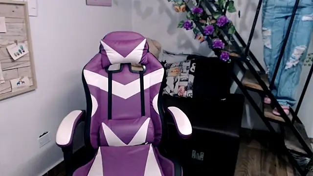 Snapshot of samantha_baby_ chatting on 02/05/26, 11:33 samantha baby online show from 02/05/26, 11:33