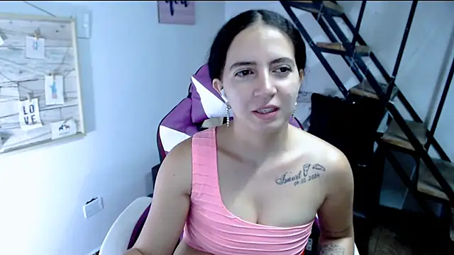 Snapshot of samantha_baby_ chatting on 09/22/25, 06:14 samantha baby online show from 09/22/25, 06:14