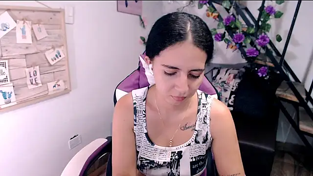 samantha baby  online show from 05/12/26, 08:15