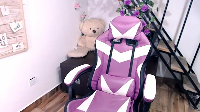 Snapshot of samantha_baby_ chatting on 03/03/26, 05:09 samantha baby online show from 03/03/26, 05:09