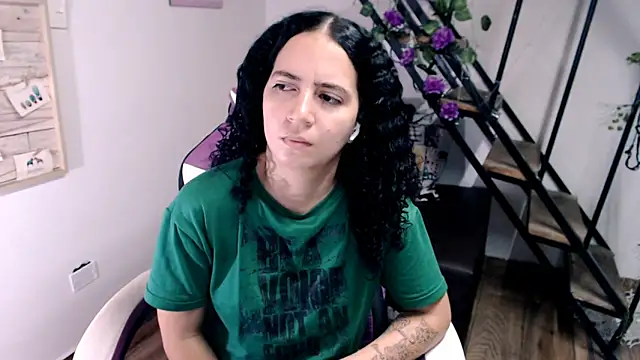 Snapshot of samantha_baby_ chatting on 02/01/26, 07:17 samantha baby online show from 02/01/26, 07:17