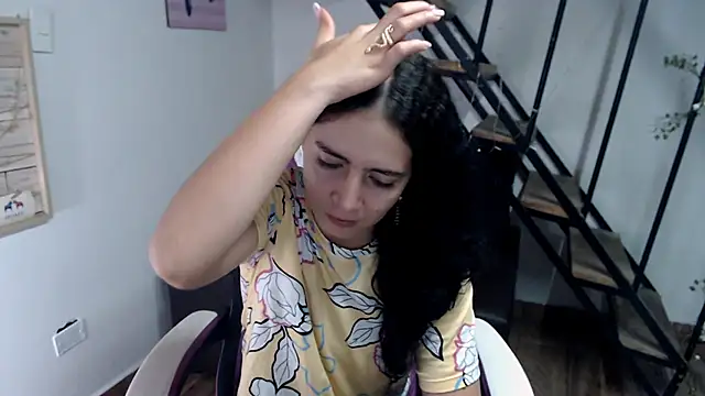 Snapshot of samantha_baby_ chatting on 10/16/25, 06:16 samantha baby online show from 10/16/25, 06:16