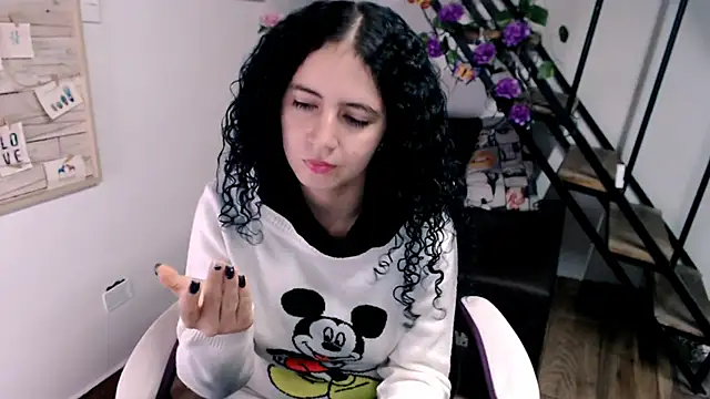 Snapshot of samantha_baby_ chatting on 02/16/26, 05:44 samantha baby online show from 02/16/26, 05:44