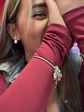 Snapshot of Tiana_saenz chatting on 09/14/25, 10:32 Tiana saenz online show from 09/14/25, 10:32