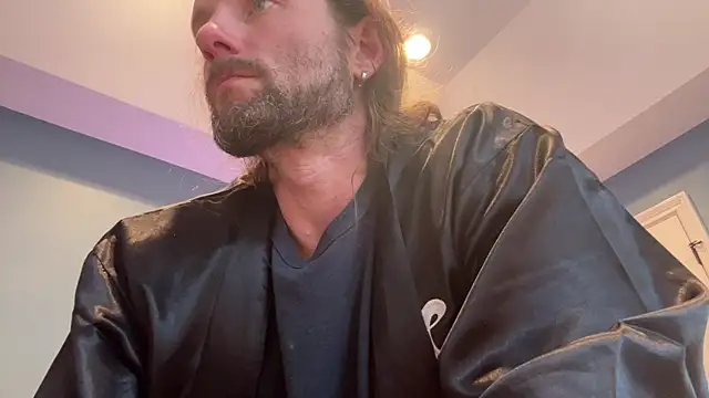 Snapshot of alexmannd chatting on 01/13/25, 02:32 alexmannd online show from 01/13/25, 02:32